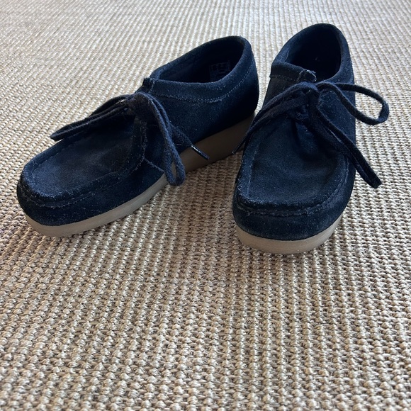 clarks suede wallabees - Picture 2 of 4